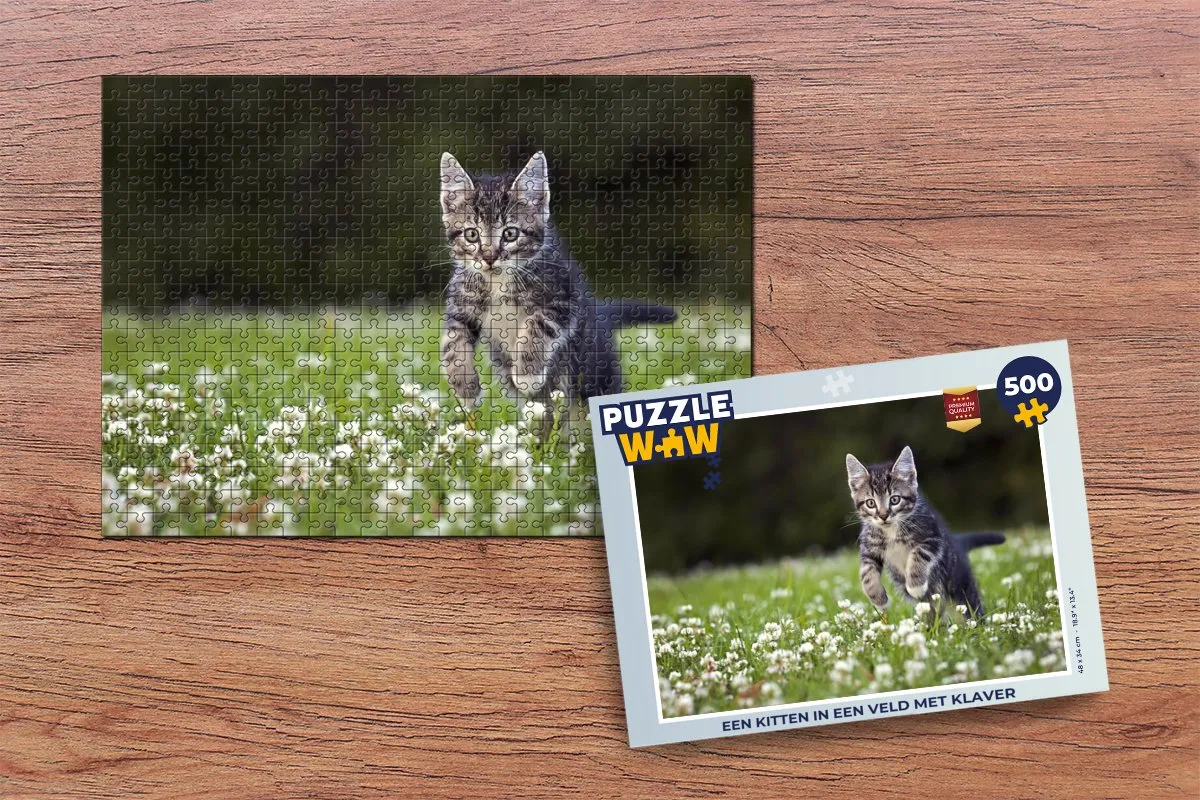 PuzzleWow Legpuzzel Een kitten in een veld met klaver 500 Stuks - Multicolor
