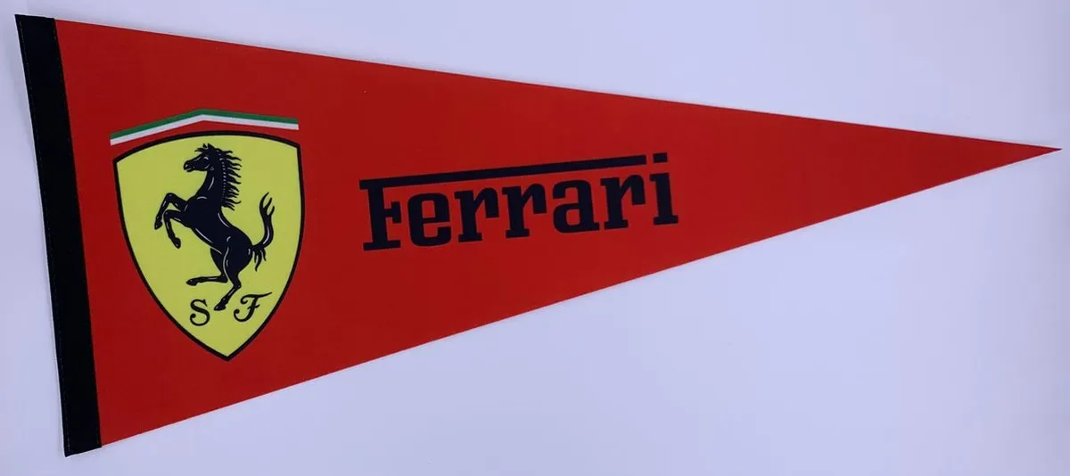 Red Bull Racing Scuderia Ferrari Vaantje 31x72cm