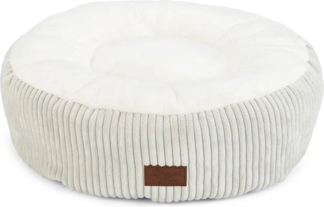 Designed by Lotte Ligmand Ribbed Kattenmand