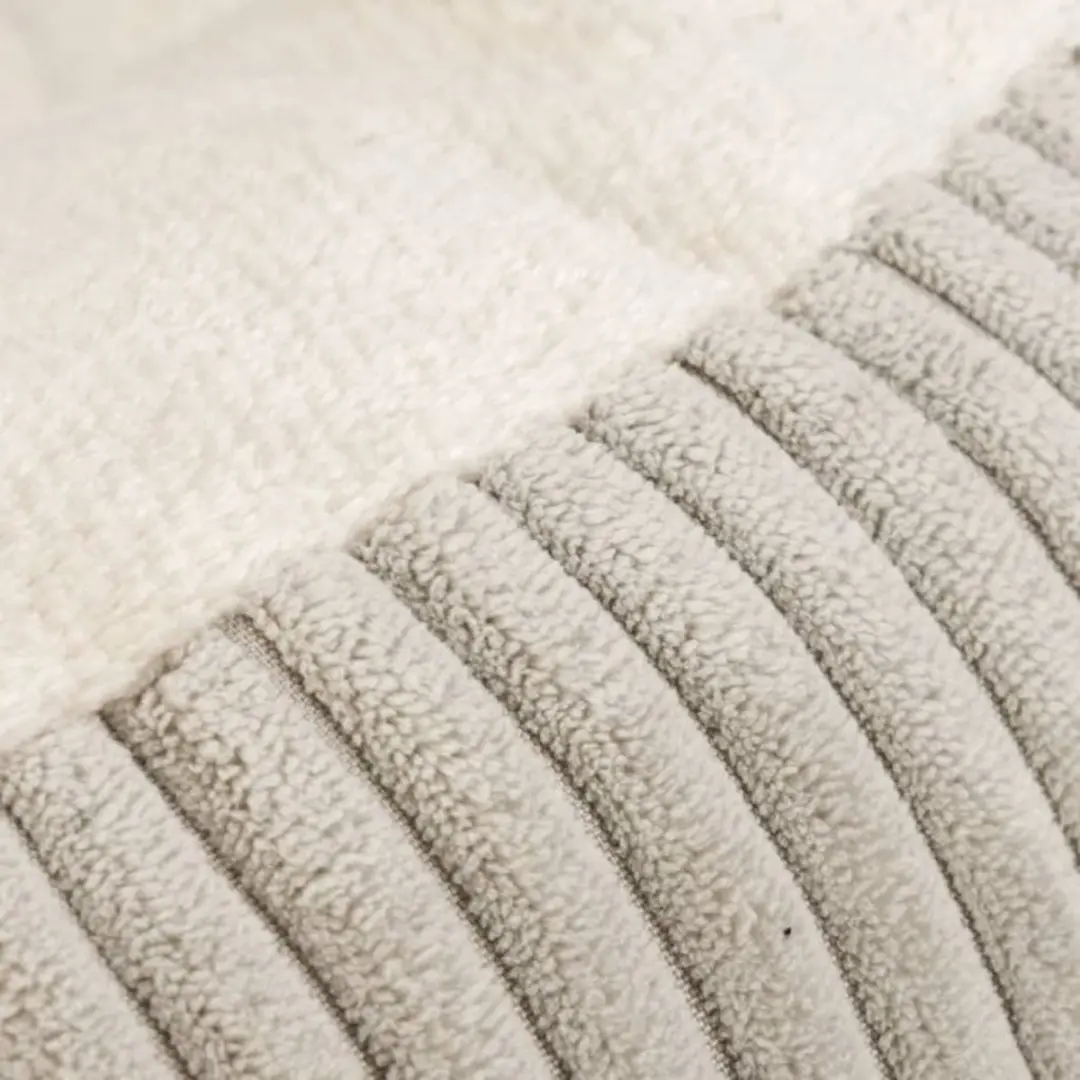 Designed by Lotte Ligmand Ribbed Kattenmand - 50x50x17cm - Lichtgrijs