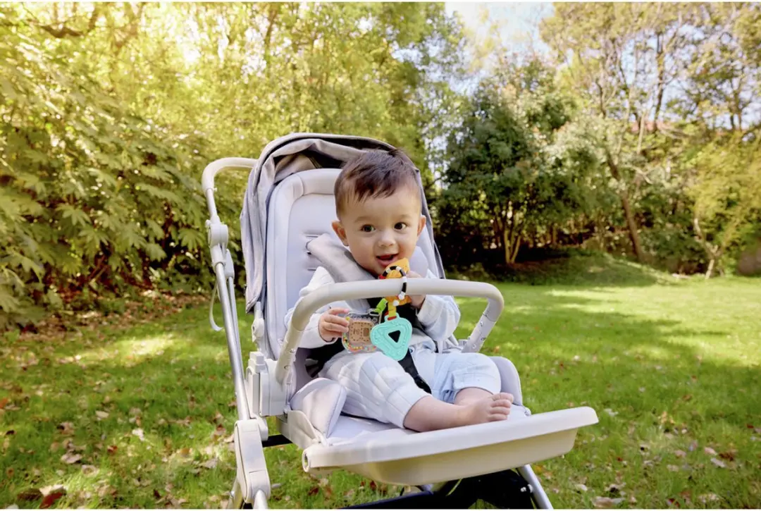 Hape Zintuiglijke ABC-speelset Multicolor - afbeelding 5 van 6