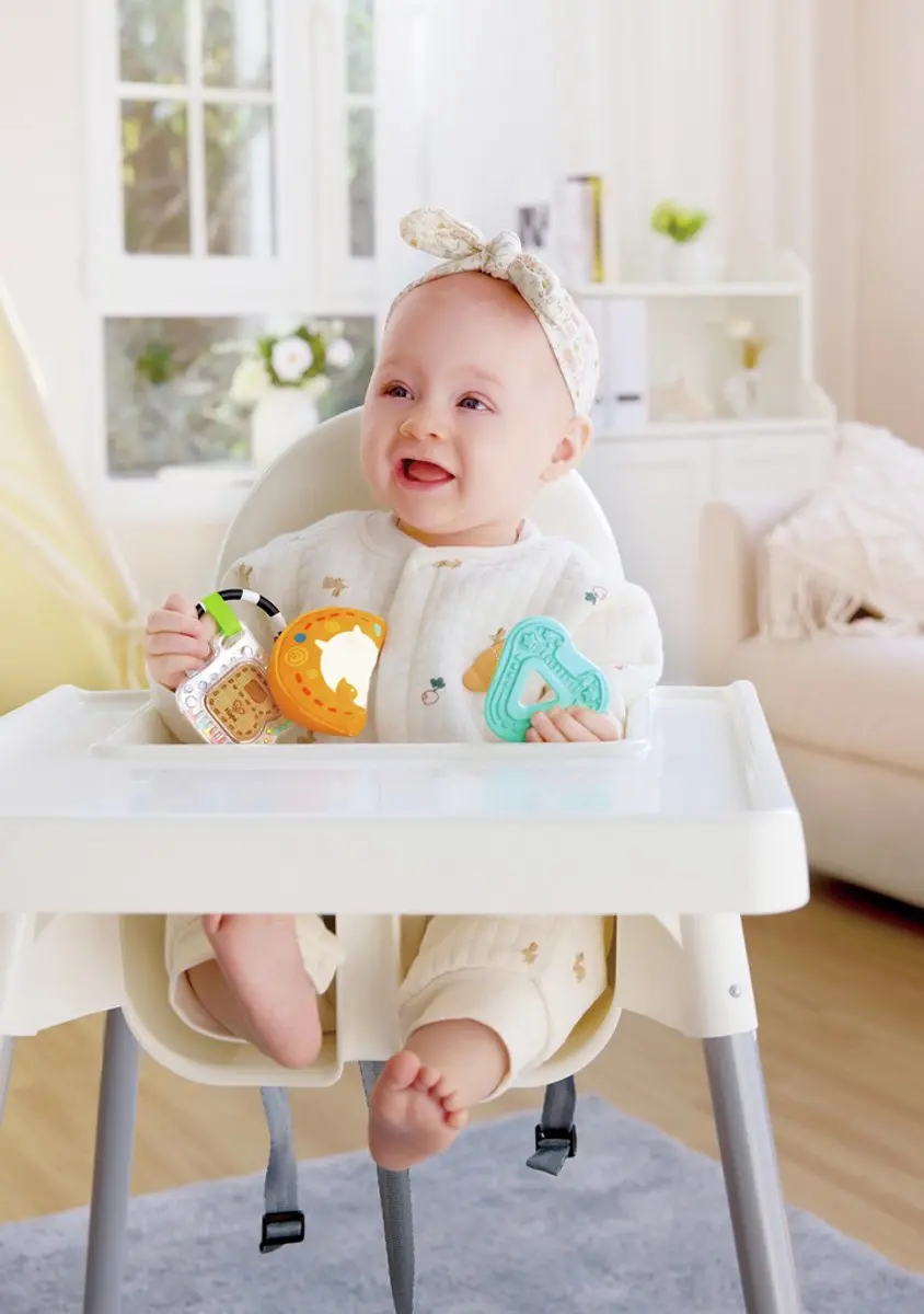 Hape Zintuiglijke ABC-speelset Multicolor - afbeelding 2 van 6