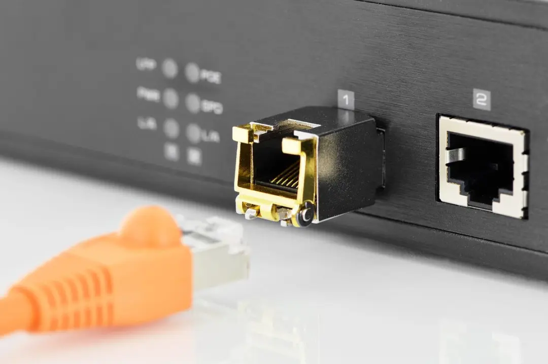 Digitus Mini GBIC Kupfer SFP Modul DN-81210 - 10Gbps RJ45 - afbeelding 2 van 6
