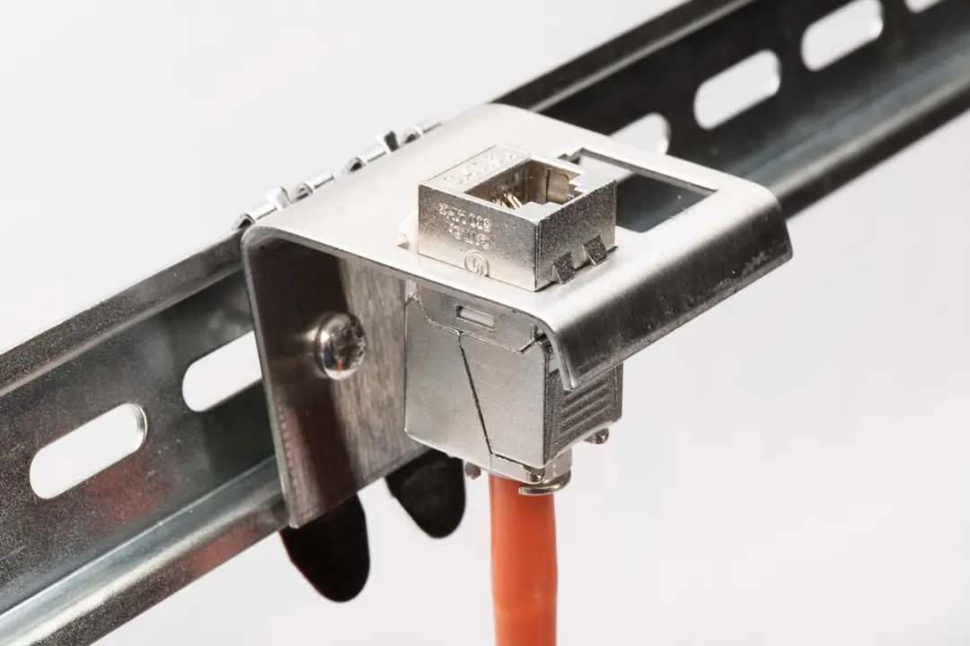Digitus AN-25184 DIN-rail Adapter - Zilver - afbeelding 2 van 5