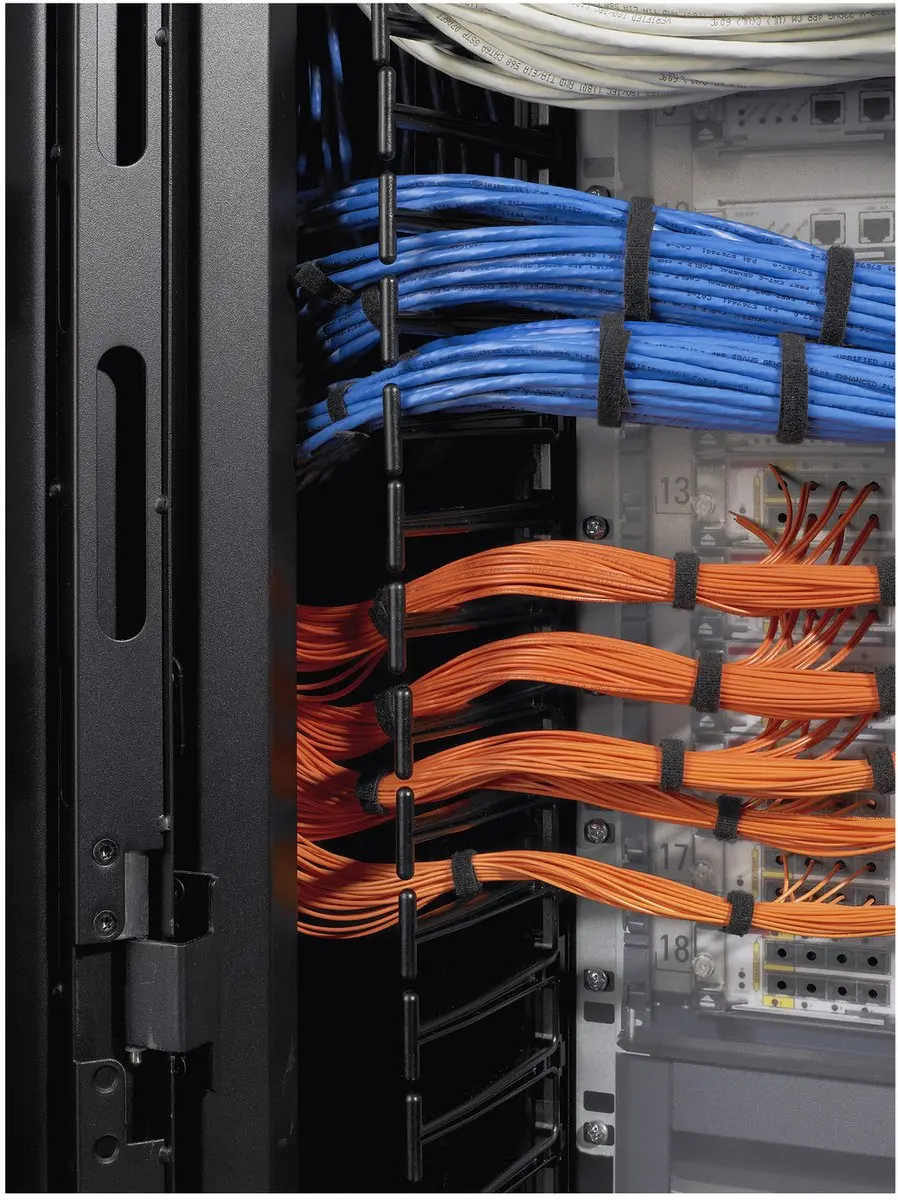 APC AR7717A Rechte Kabelgoot - Zwart - afbeelding 3 van 6