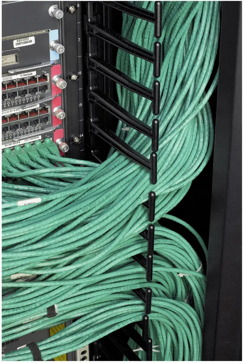 APC AR7717A Rechte Kabelgoot - Zwart - afbeelding 6 van 6
