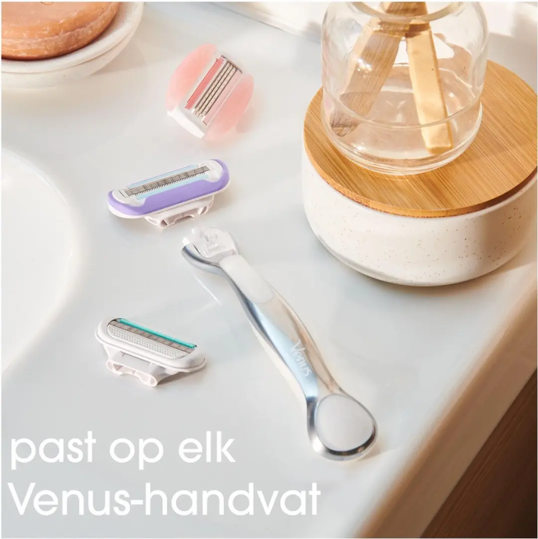 Gillette Venus Deluxe Smooth Platinum Scheermes - 5 Bladen - Paars