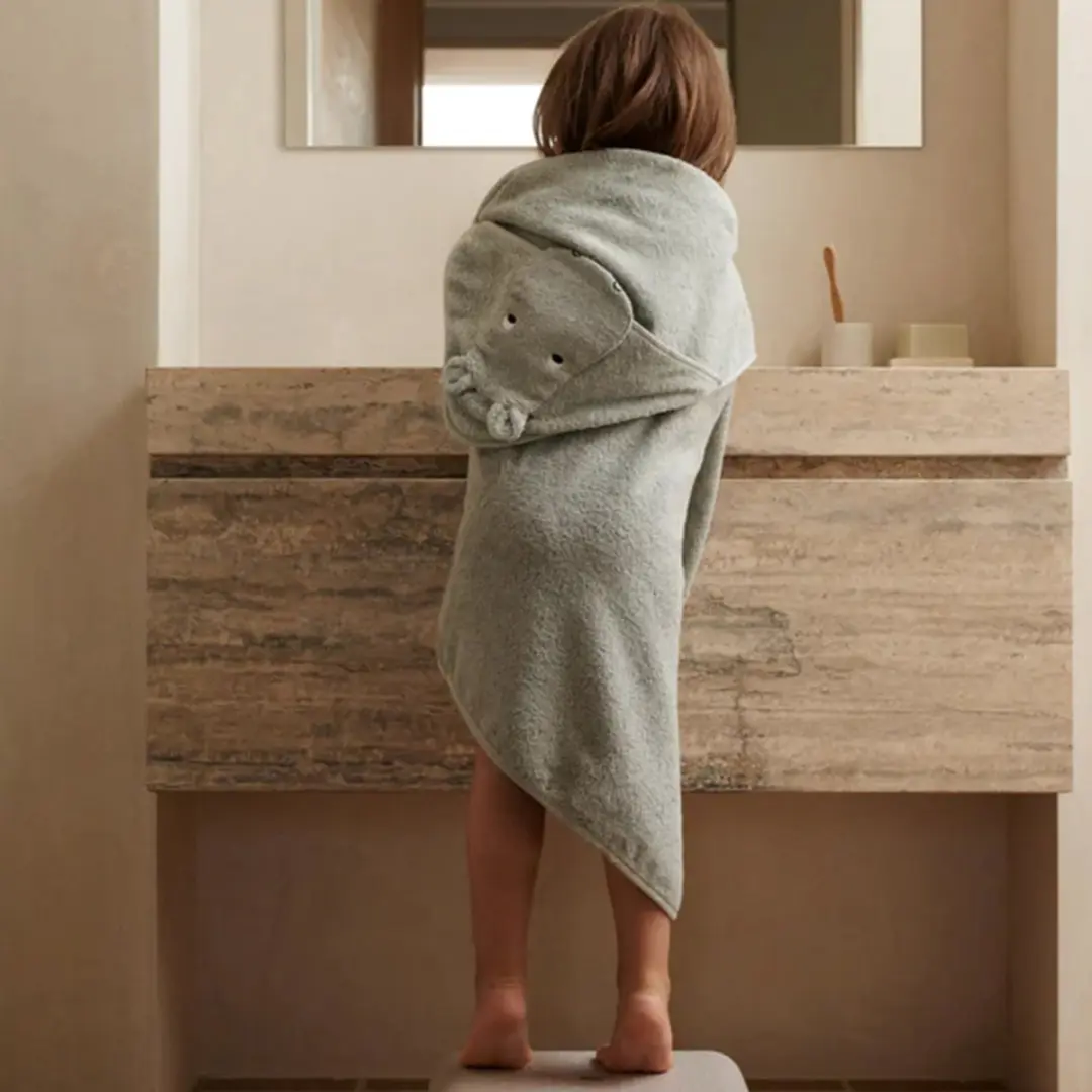 Liewood Albert Hippo Badcape - Dove Blue