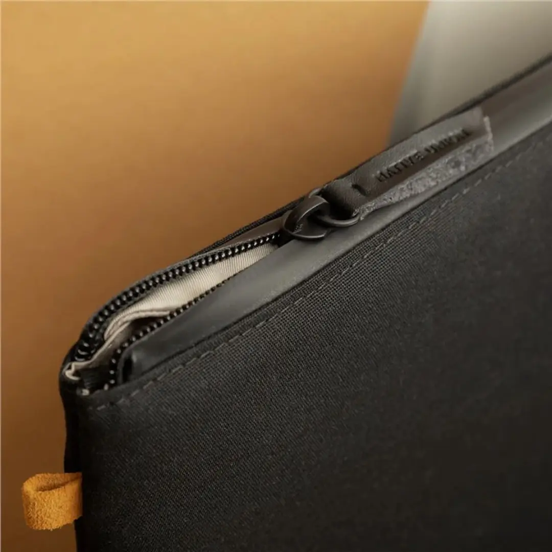 Native Union Stow Lite Sleeve MacBook 13 - Transparent
