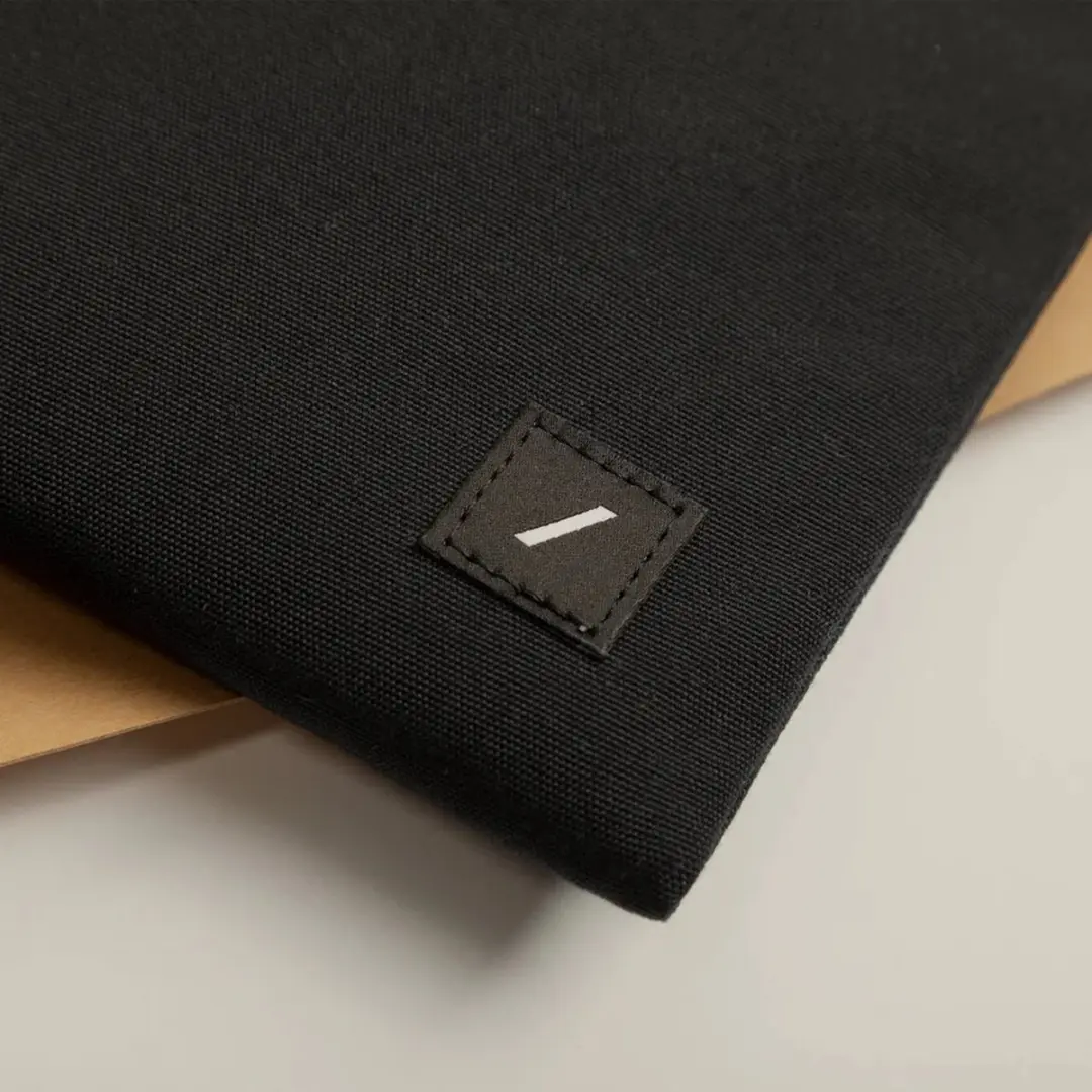 Native Union WFA Stow Lite Sleeve - MacBook 13 - Transparent
