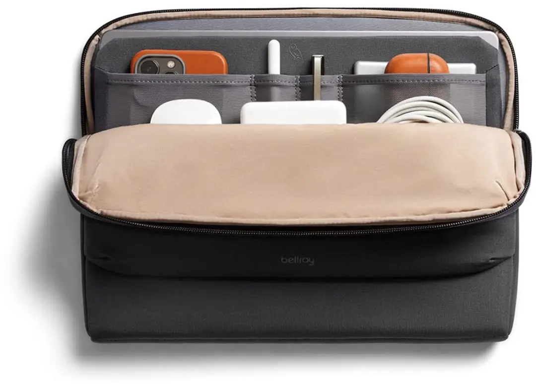 Bellroy Caddy Sleeve MacBook 14 DLCA-SLT-230 - 14 inch - Zwart - afbeelding 6 van 6