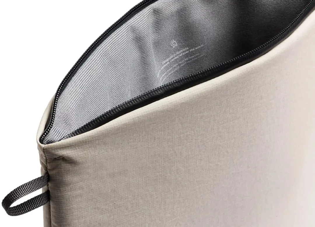 Bellroy Lite Sleeve DLLA-ASH-234 MacBook 14 - Wit - afbeelding 2 van 6
