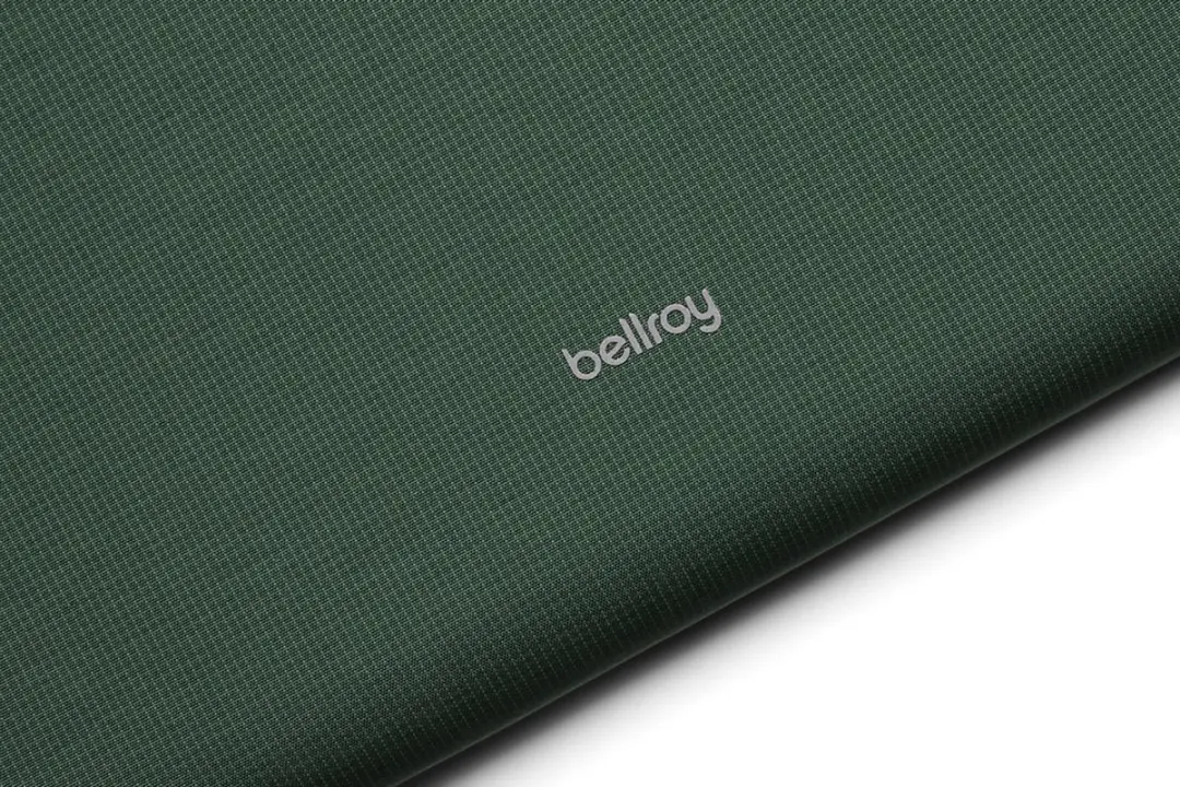 Bellroy Lite Sleeve DLLA-SPC-234 MacBook 14 - Groen - afbeelding 4 van 6