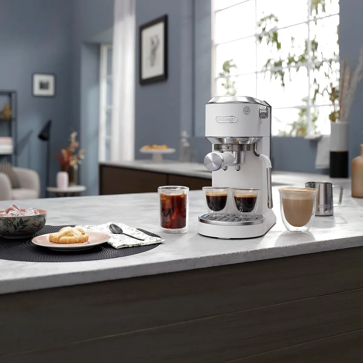 De'Longhi Dedica Duo EC890.WI Espressomachine - Wit