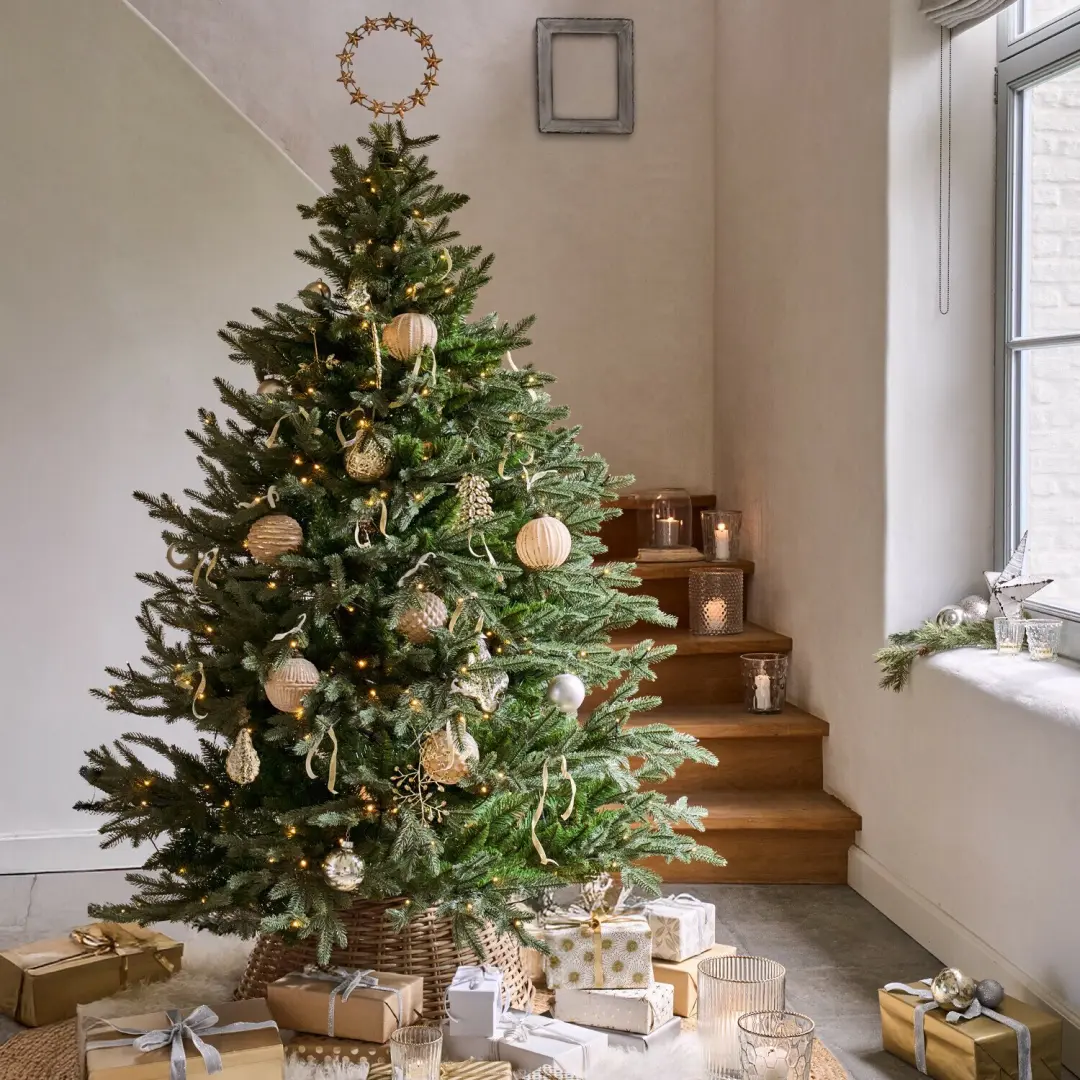 Loberon Kerstboom Franck - 138cm - 1 Tak - Groen - afbeelding 2 van 6