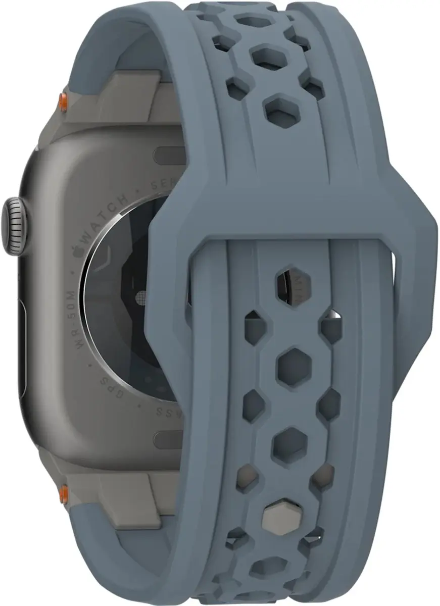 UAG Monarch Siliconenbandje Apple Watch 44/45/46/49mm - Cloud Blue/Titanium - afbeelding 3 van 6