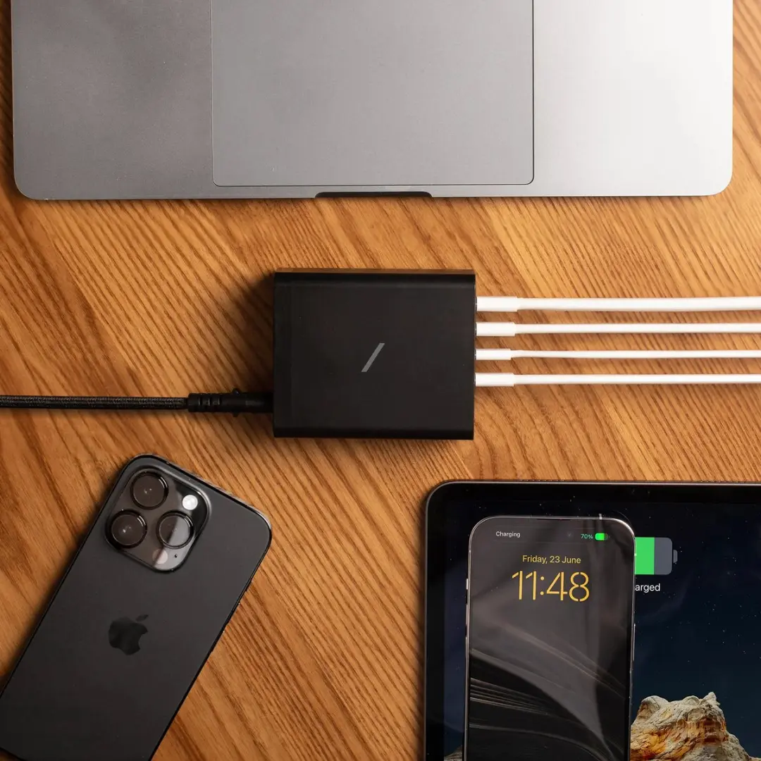 Native Union FAST-PD140-BLK-EU 4USB-C Wandlader 140W - Zwart