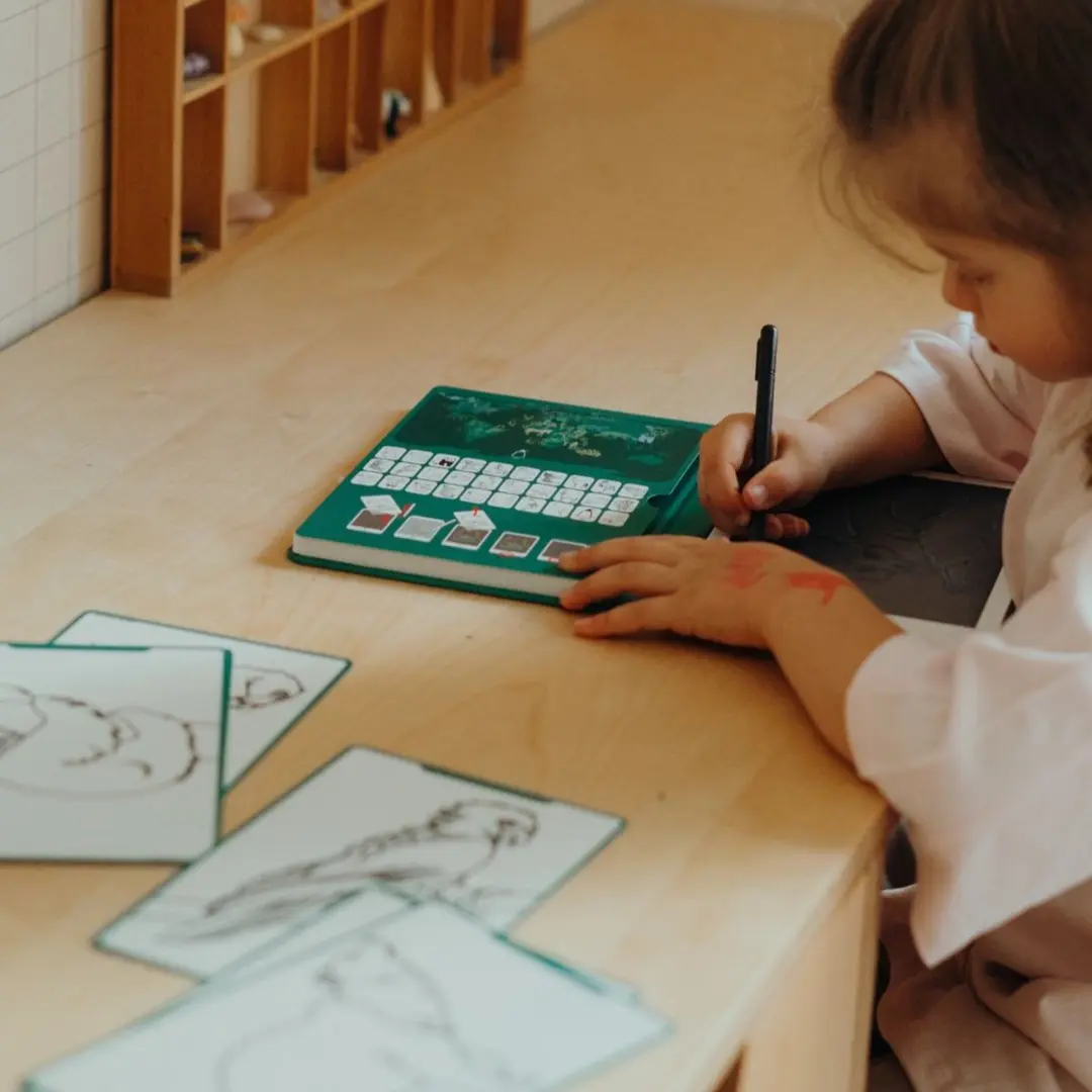 BEAU by Bo Kidywolf Kidydraw Mini Tekenboek met LCD-scherm Dieren over de wereld