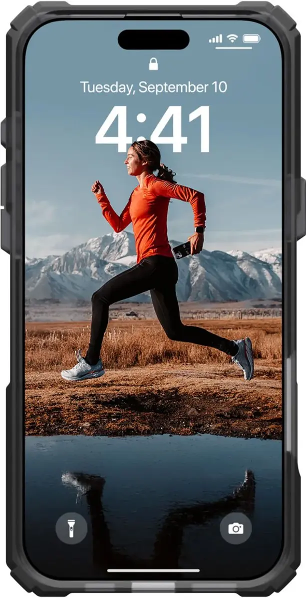 Urban Armor Gear Plasma XTE Hoesje 114475113136 - iPhone 16 Pro Max - MagSafe - Zwart - afbeelding 6 van 6
