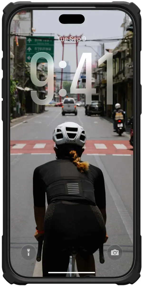 Urban Armor Gear Plasma XTE Backcover 11457211404G - iPhone 18/17 Pro Max - Zwart - afbeelding 6 van 6