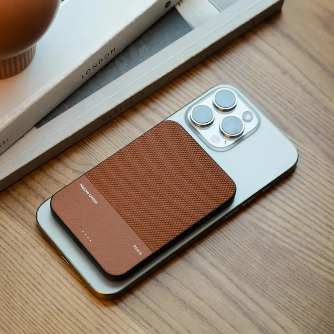 Native Union (Re)Classic Power Bank 5000mAh - Tangerine - MagSafe