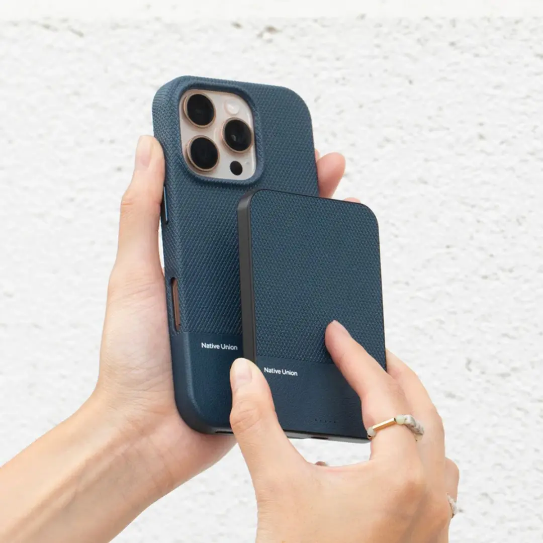 Native Union (Re)Classic Power Bank 5000mAh - Navy - MagSafe