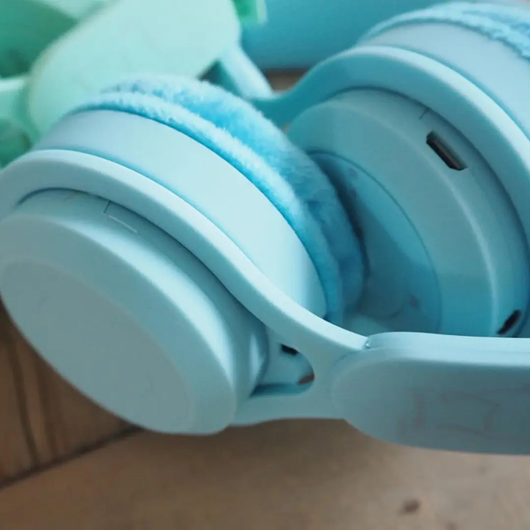 Konges Sløjd Lalarma Copenhagen Draadloze Kinderkoptelefoon - Blauw - afbeelding 5 van 5