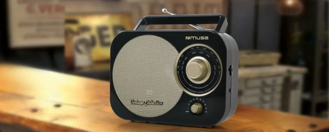 Muse M-055RB Draagbare Vintage Radio - Zwart - afbeelding 6 van 6