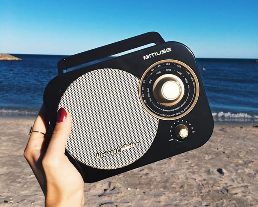 Muse M-055RB Draagbare Vintage Radio - Zwart - afbeelding 4 van 6