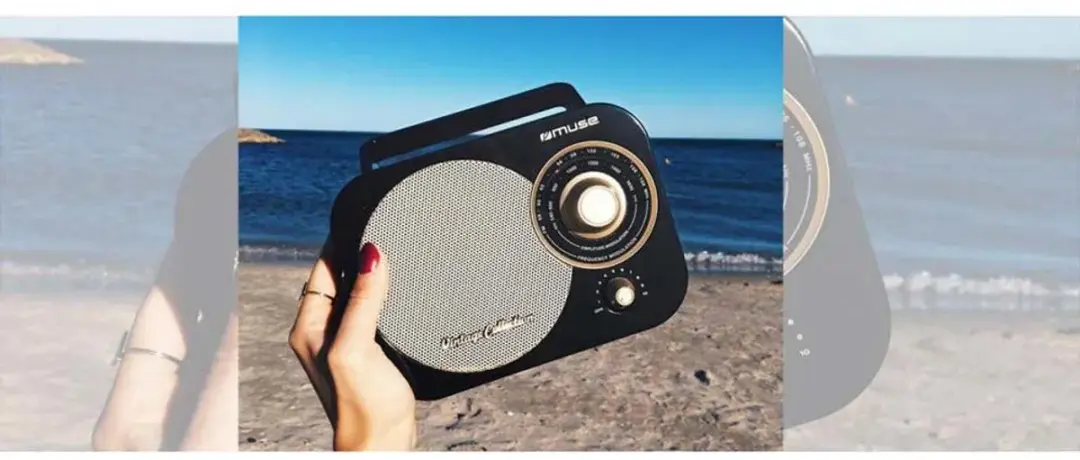 Muse M-055RB Draagbare Vintage Radio - Zwart - afbeelding 2 van 6