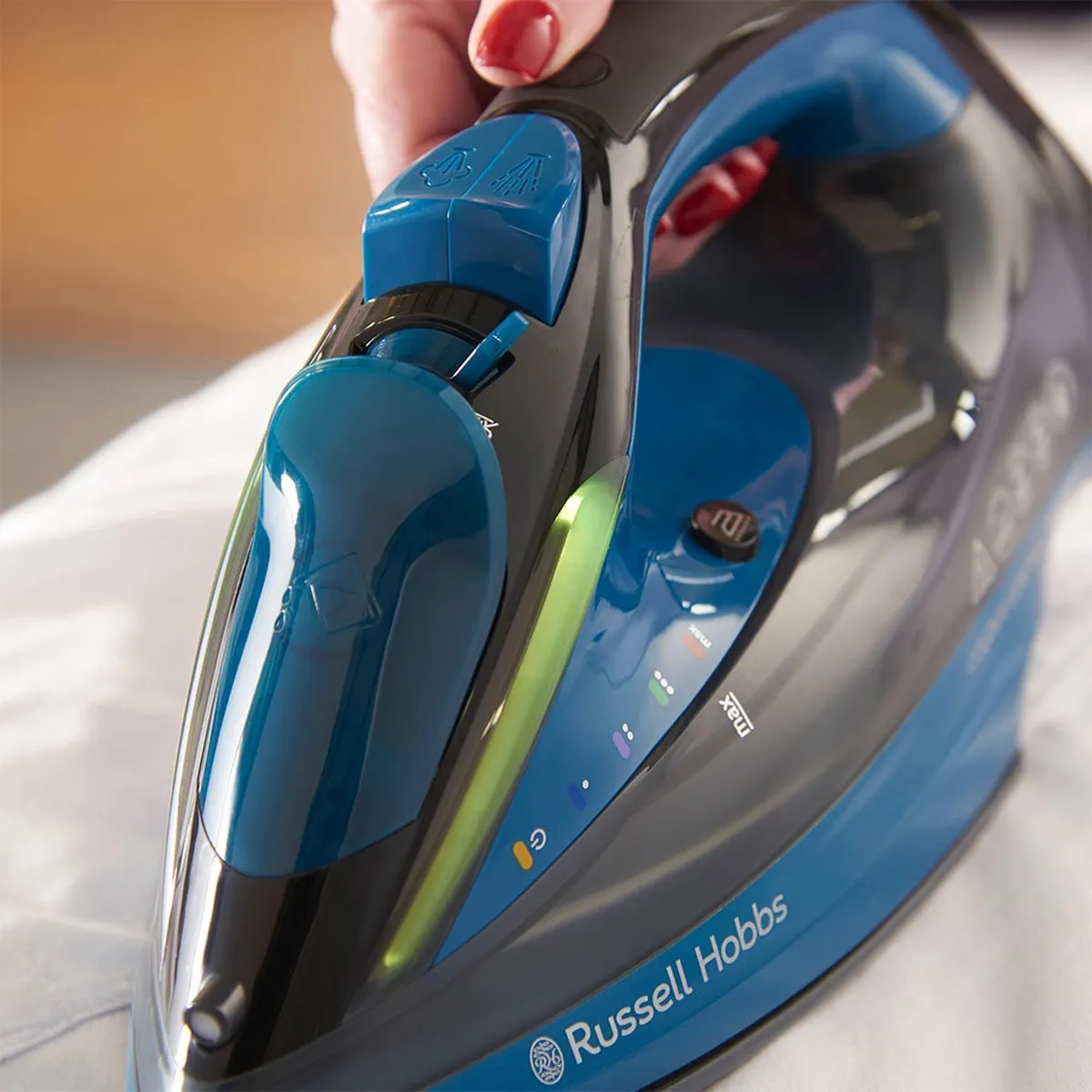 Russell Hobbs Colour Control Pro 27280-56 Stoomstrijkijzer 2400W - Zwart/Blauw