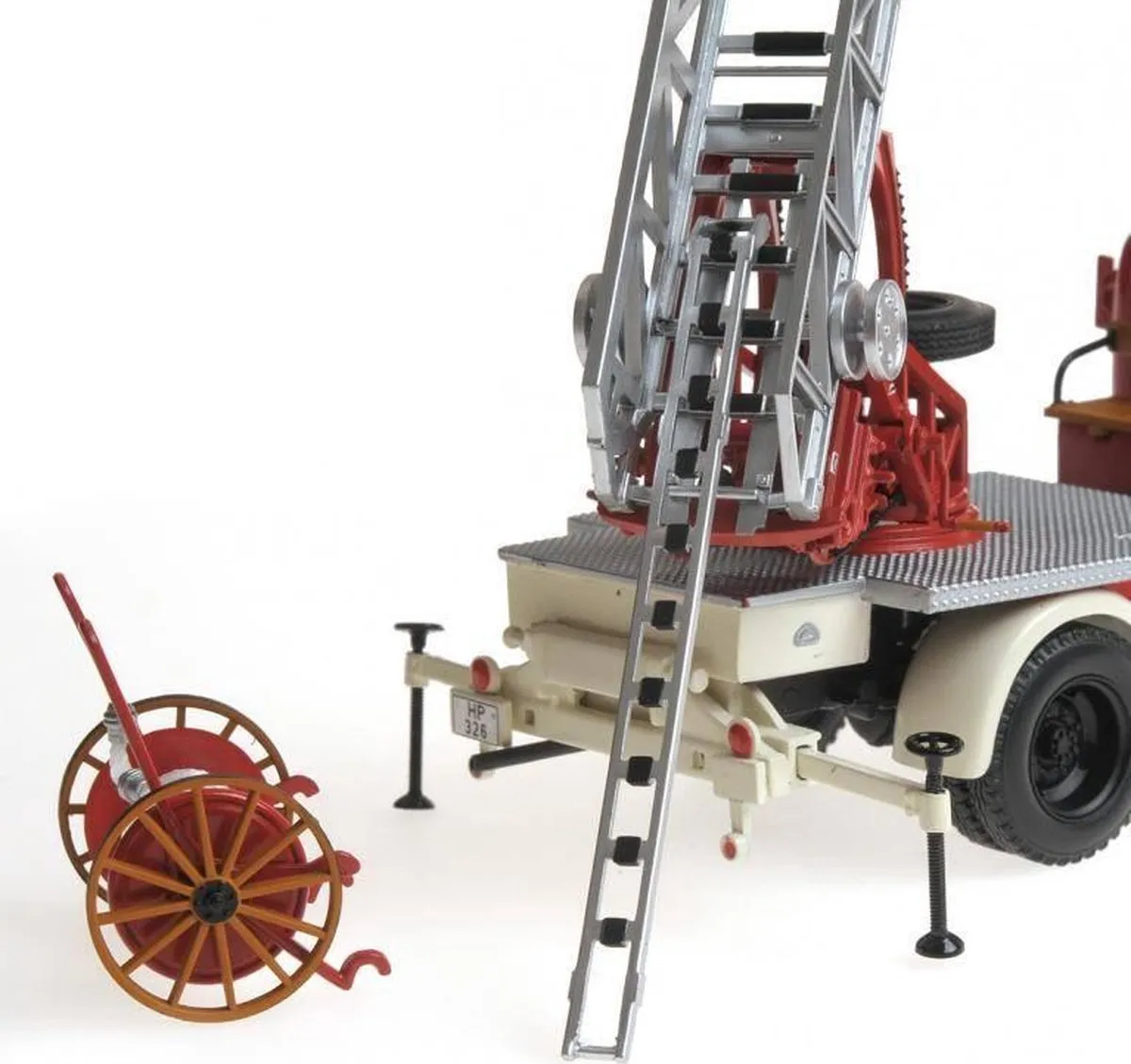 Mercedes-Benz L3500 Feuerweer Bensheim 1950 - 1:43 - Minichamps