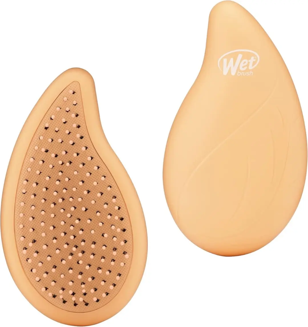 The Wet Brush Go Green Palm Detangler