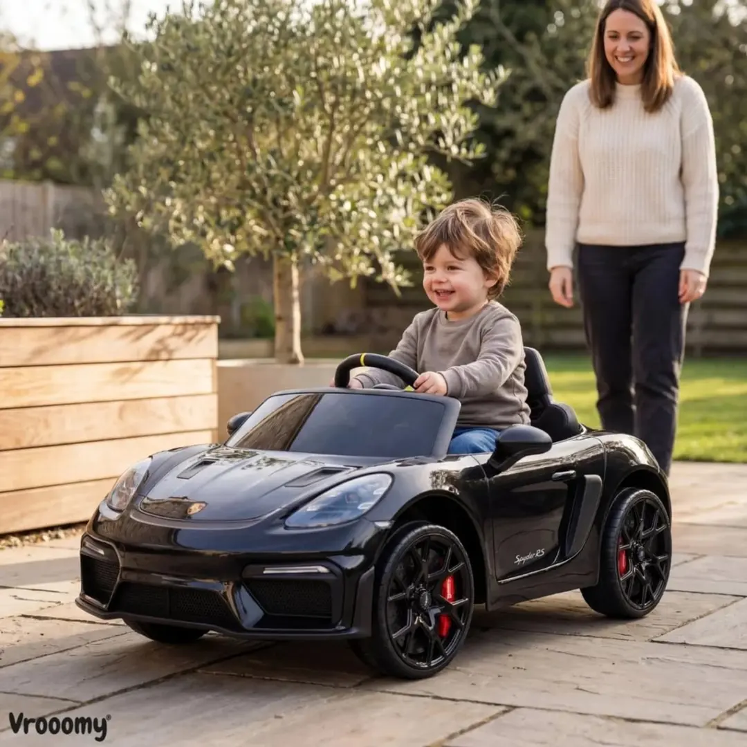 Vrooomy Porsche 718 Spyder RS 12V Elektrische Kinderauto - Zwart - afbeelding 4 van 6