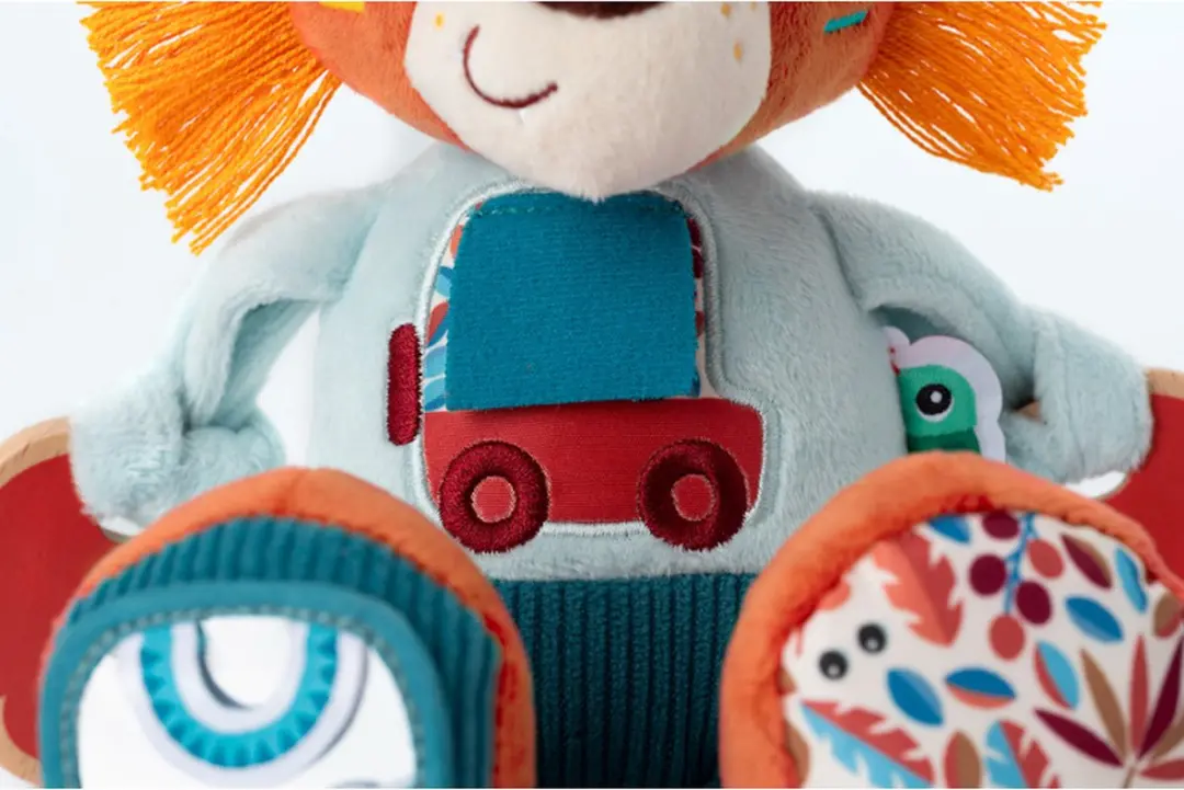 Lilliputiens Jack de Leeuw Multi-activiteiten Knuffel - MPN 83550 - afbeelding 3 van 5