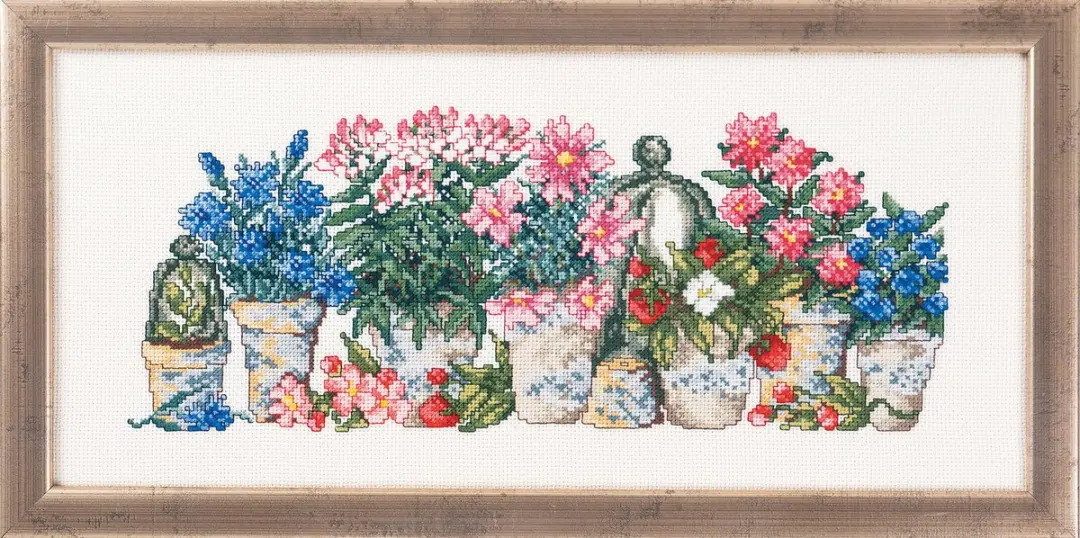 Permin Roze en blauwe bloemen 12 5185