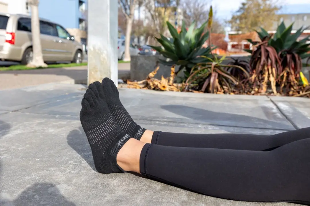 INJINJI Womens Run No-Show Coolmax Sokken - Zwart - afbeelding 4 van 6
