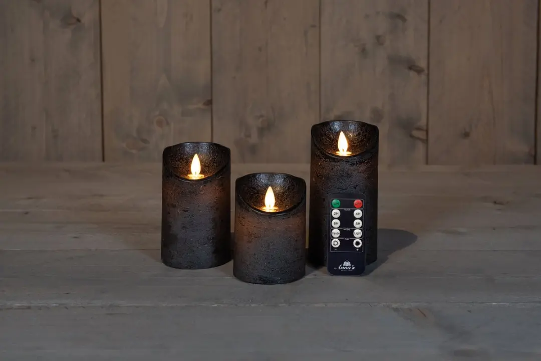 Anna's Collection Stompkaarsen 3 Stuks - Antraciet - LED - Warm wit - afbeelding 3 van 5