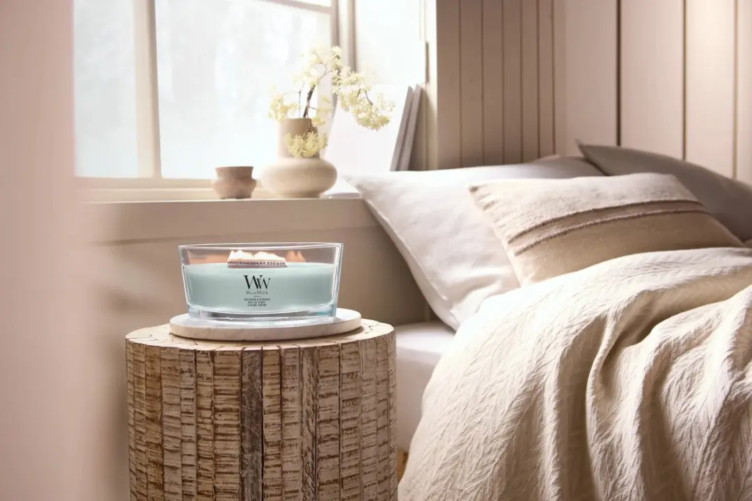 Woodwick Heartwick Flame Ellipse Geurkaars - Sagewood & Seagrass 50 uur - afbeelding 2 van 3