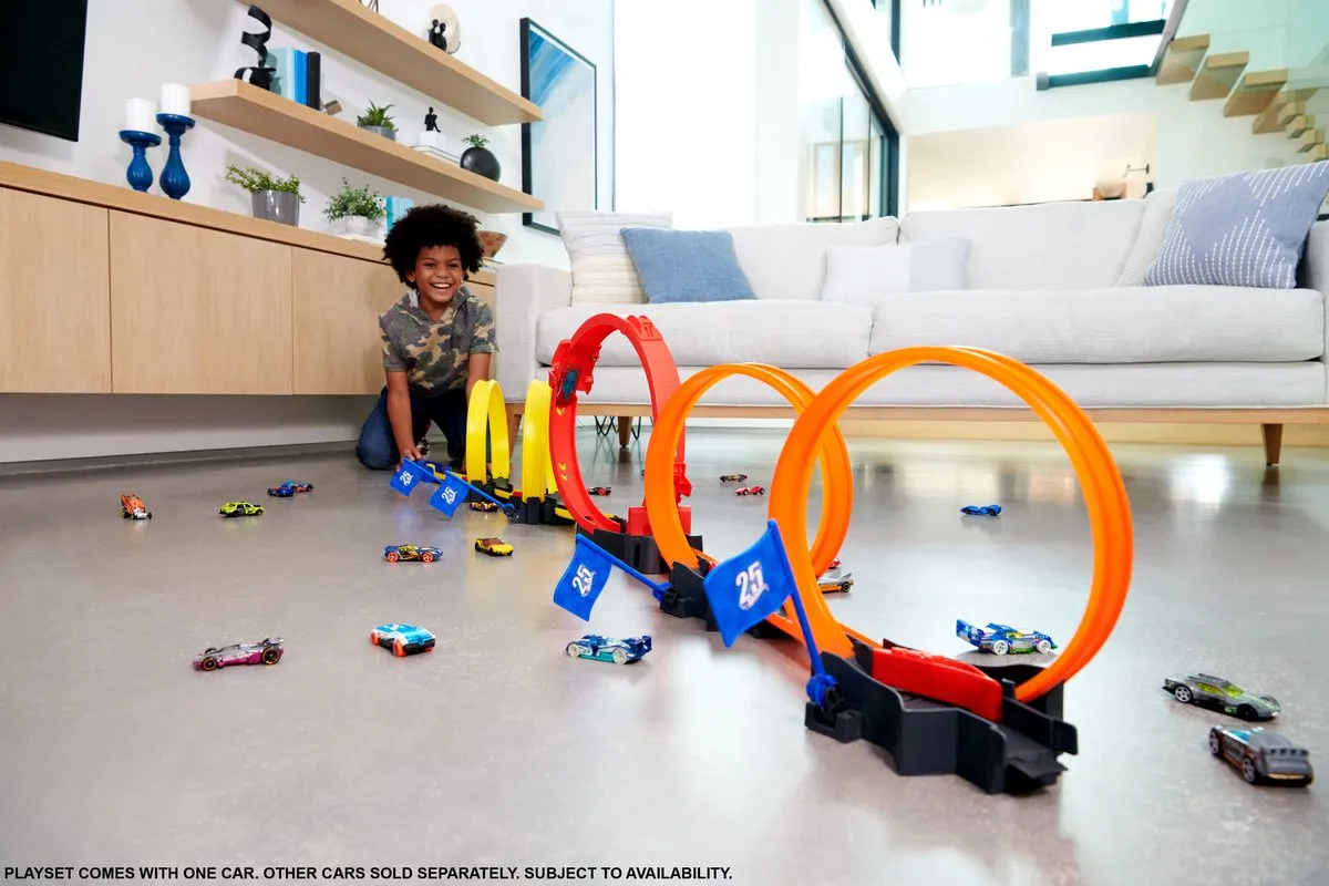 Hot Wheels Action Multi-Loop Raceoff HDR83