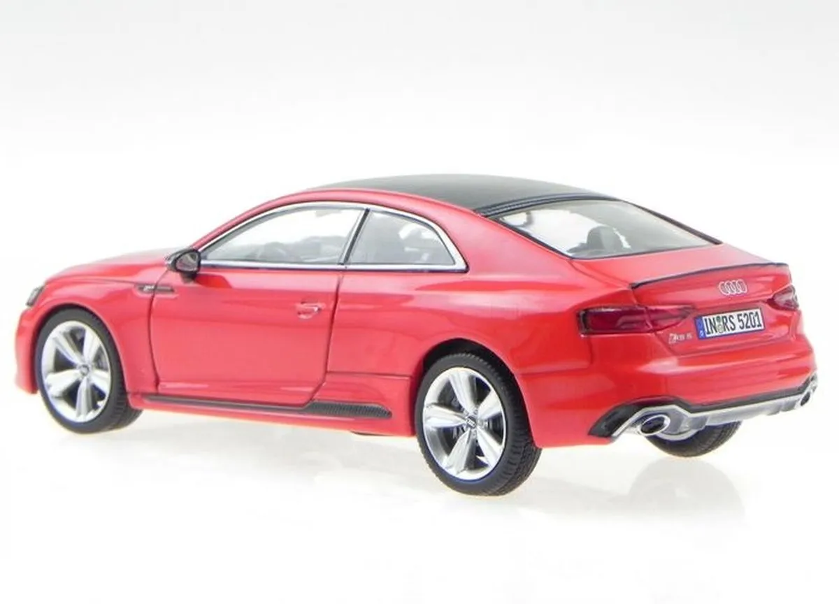 Audi RS 5 Coupé 1:43 Spark - Multicolor