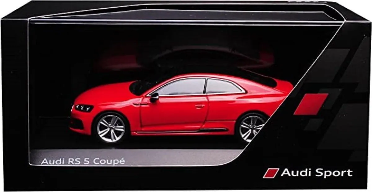 Audi RS 5 Coupé 1:43 Spark - Multicolor