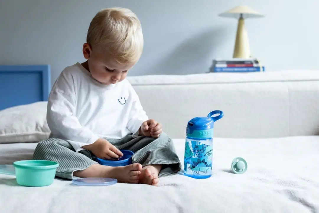 Nûby Ronde Kersvormige Fopspeen - 2 Stuks - Wit/Blauw - afbeelding 4 van 5