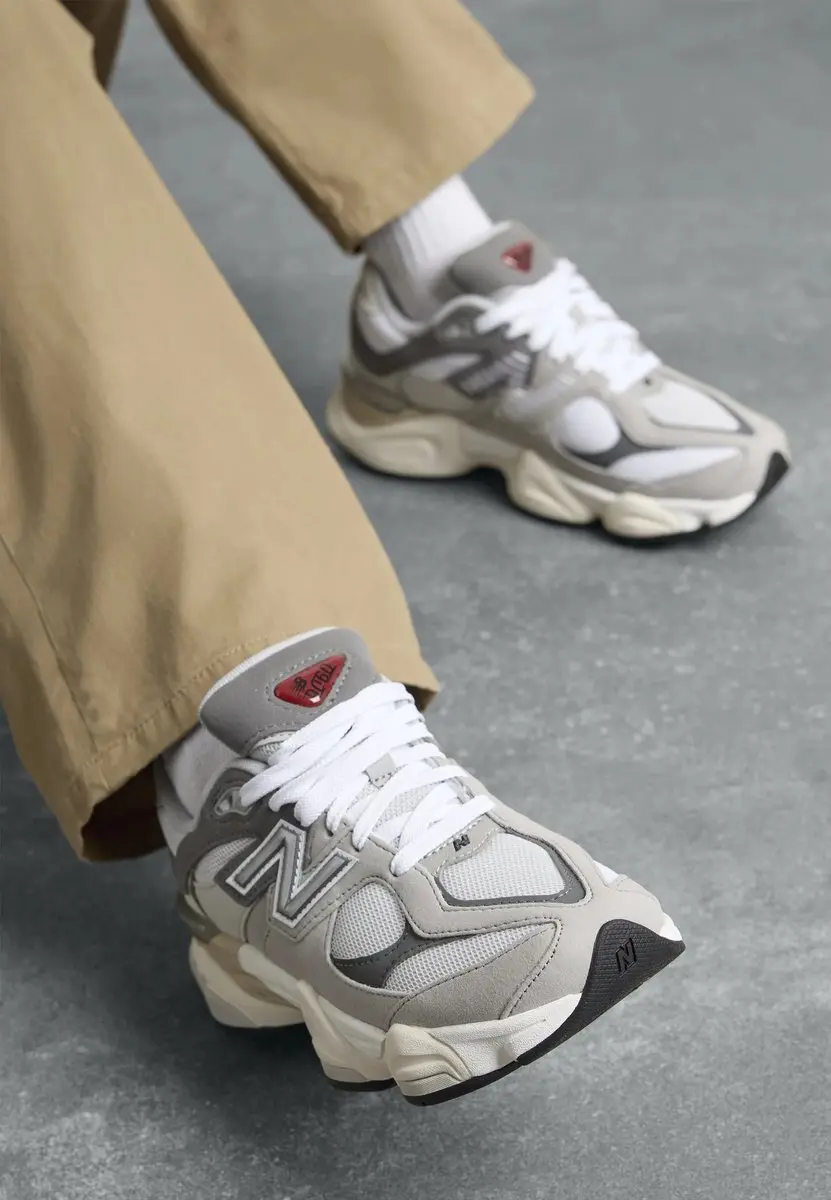 New Balance 9060 Sneakers - Grijs/Beige - afbeelding 5 van 6