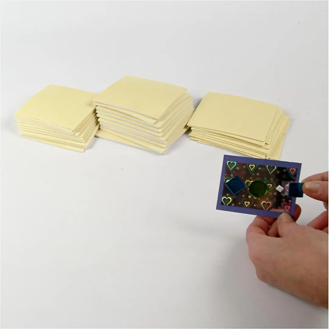Creativ Company 3D Foam Pads 5x5mm - 30 Stuks Wit - afbeelding 2 van 2