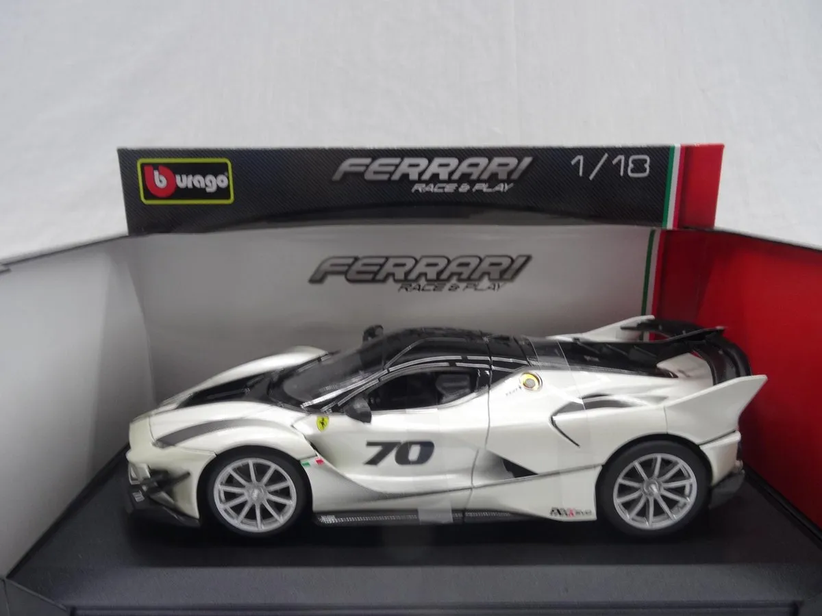 Ferrari FXX K EVO #70 Modelauto 1:18 - Wit