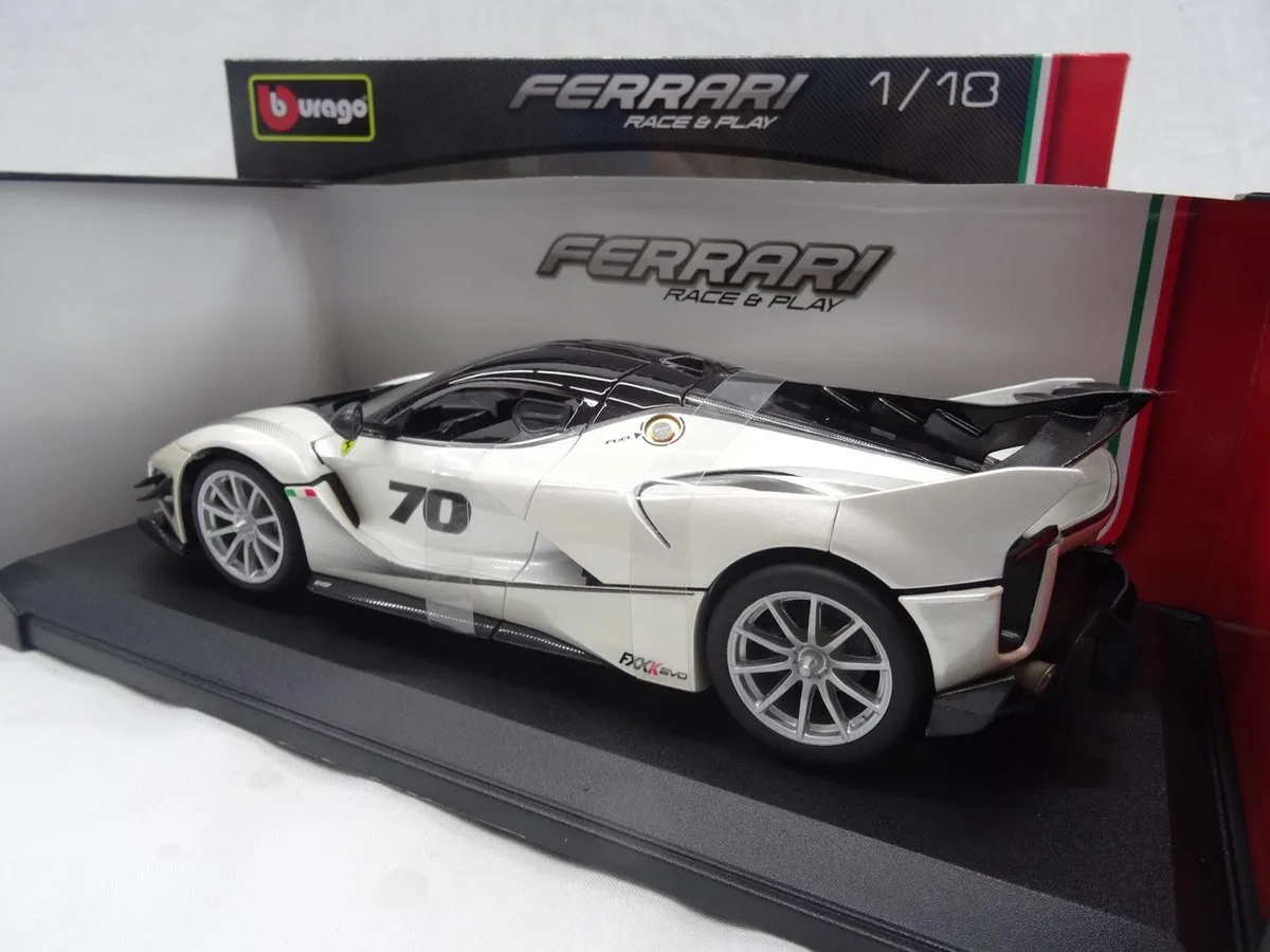 Ferrari FXX K EVO #70 Modelauto 1:18 - Wit - afbeelding 6 van 6