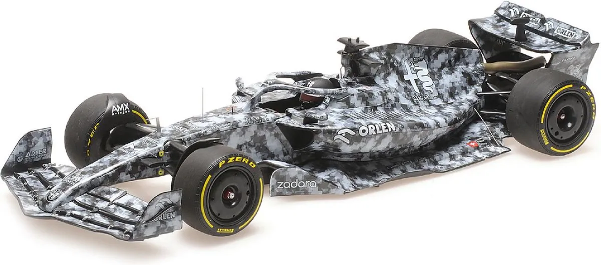 Alfa Romeo F1 Team Orlen C42 (V. Bottas) Testing Barcelona 2022 - 1:18 - Minichamps