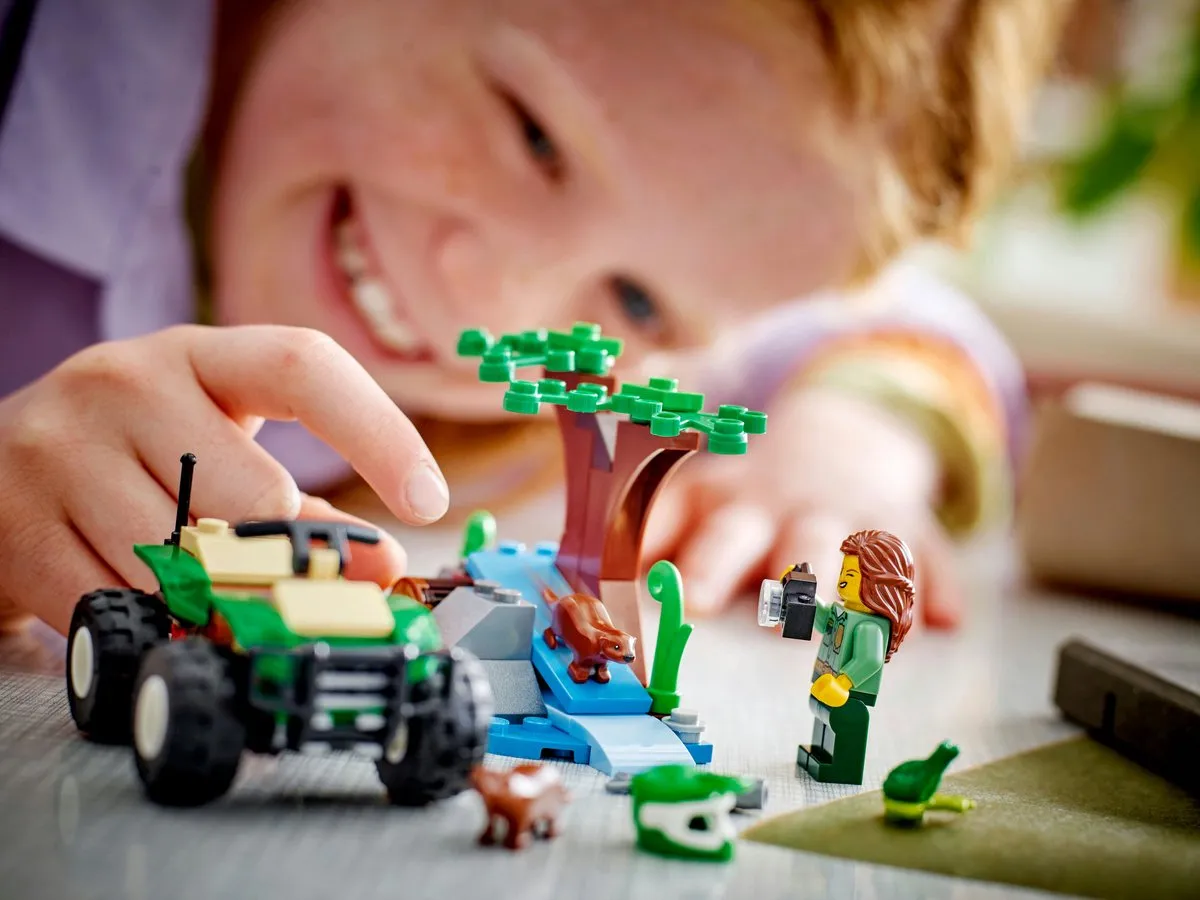 LEGO City 60394 Terreinwagen & Otterhabitat Bouwset - 90 Stukken