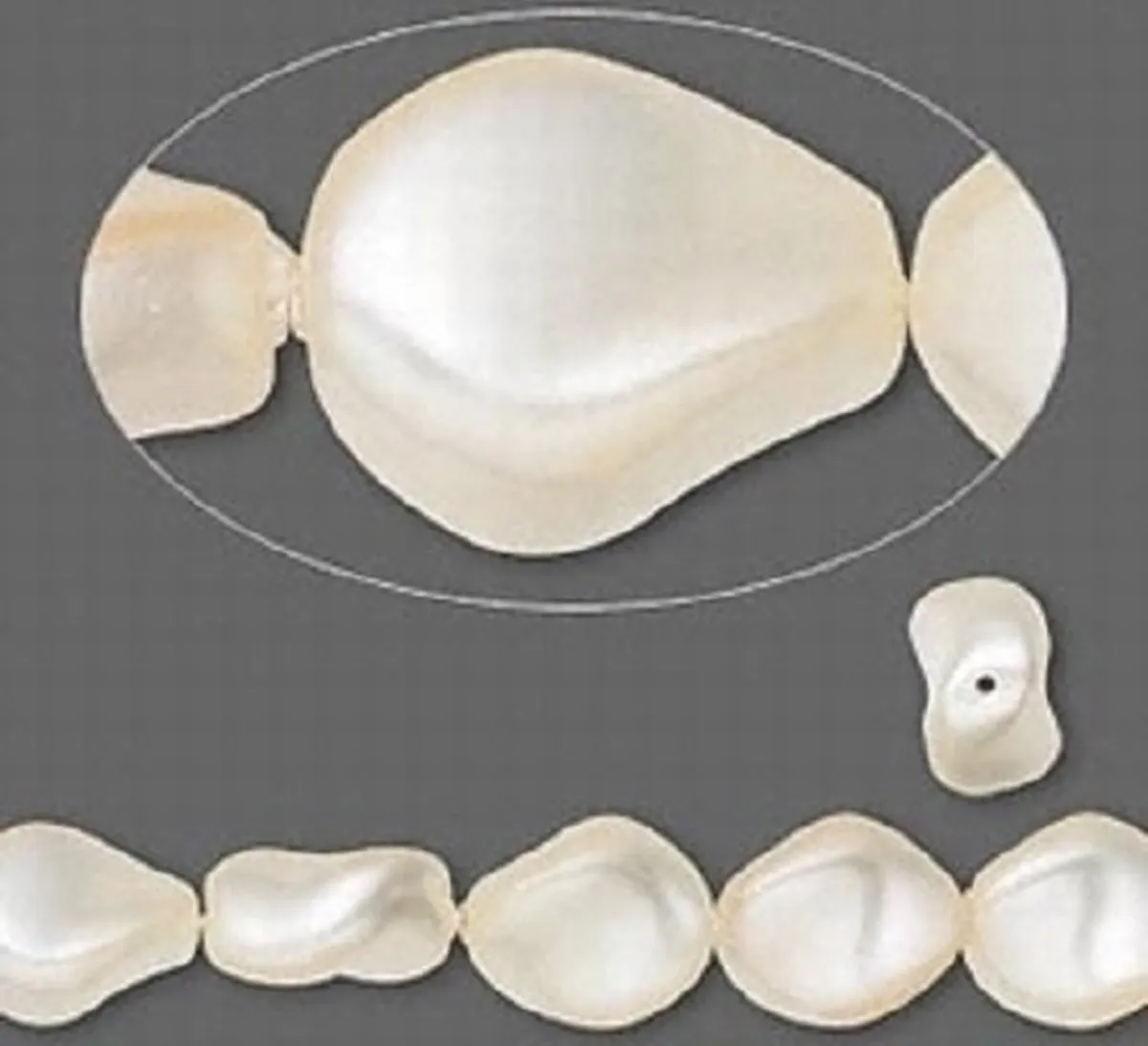 Swarovski Elements Curve Parels 9x8mm Creamrose